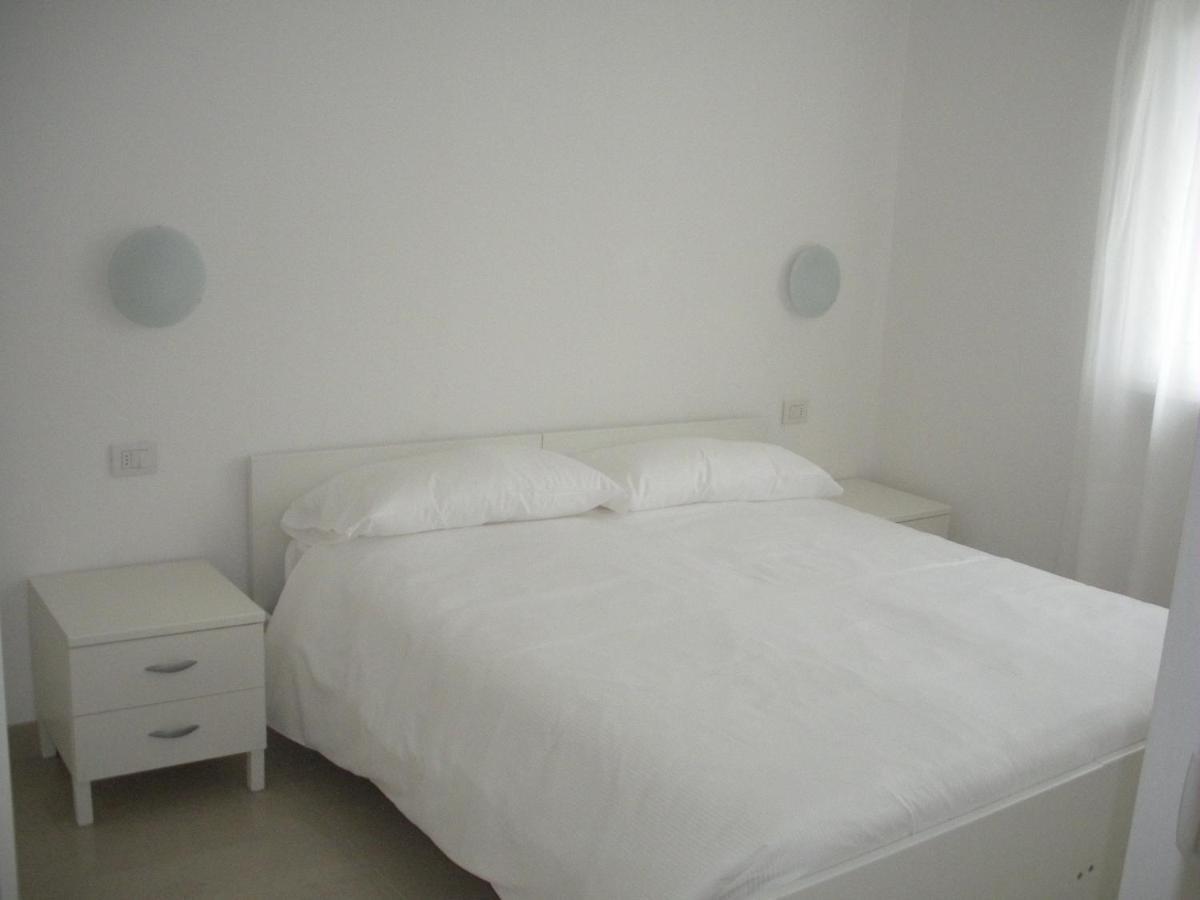 Appartamenti Laly Arco Chambre photo